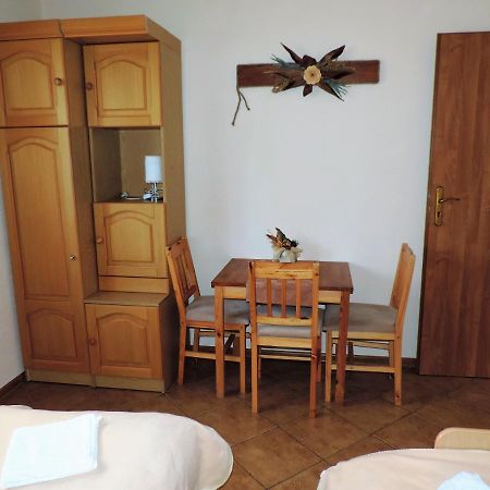 Jacek I Agatka Guest House Ustka Exterior photo